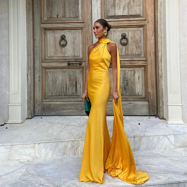 Olivia | Elegant Women's 2026 Graduation Off-Shoulder Sleeveless Maxi-Dress
